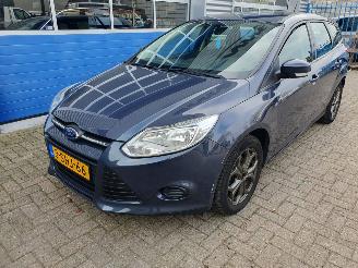 Auto incidentate Ford Focus 1.0 EcoBoost Trend 2013/9