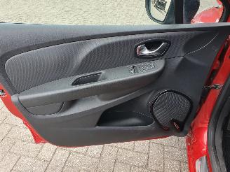 Renault Clio 0.9 TCe Limited picture 11