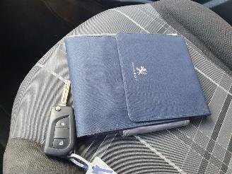 Peugeot 108 1.0 e-VTi Active picture 22