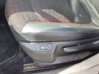 Renault Captur 0.9 TCe Expression picture 17