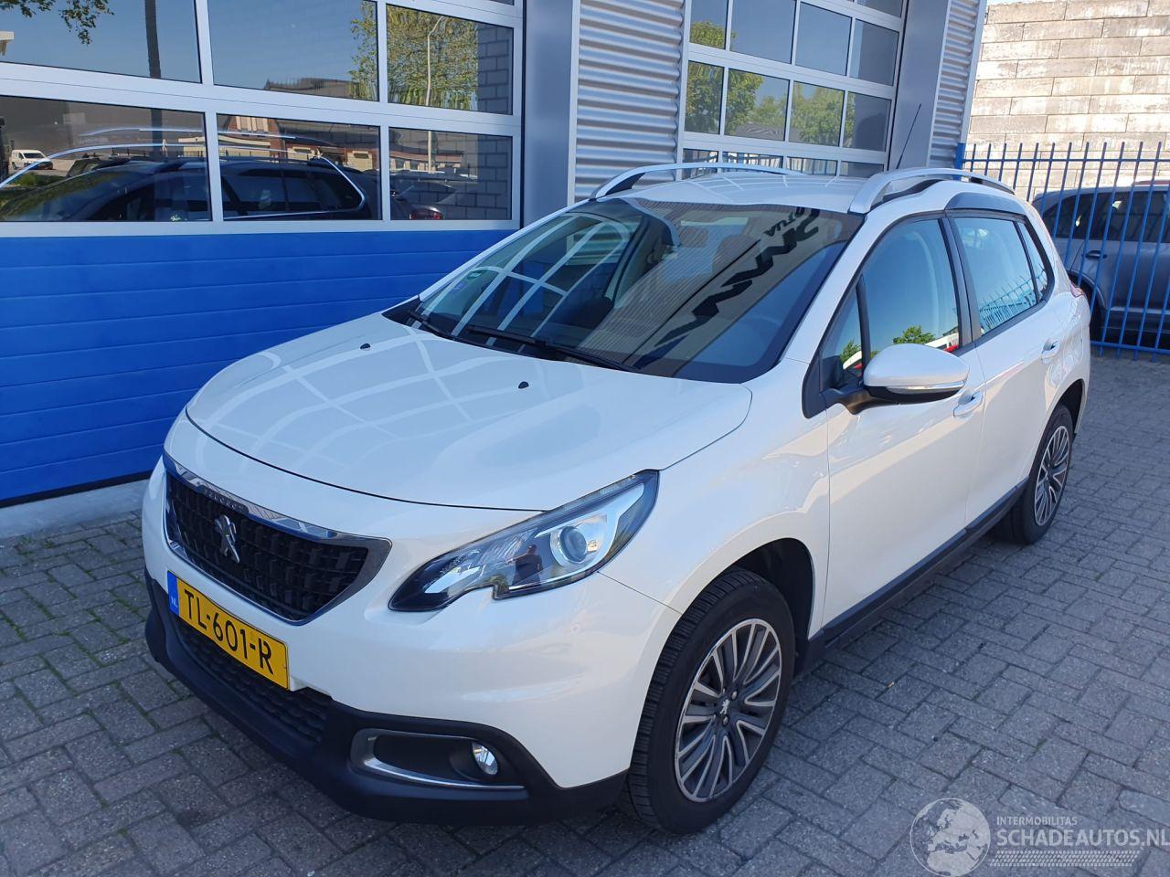 Peugeot 2008 1.2 PureTech Blue Lion