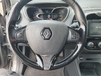 Renault Captur 1.5 dCi Expression picture 18