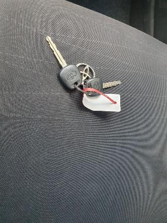 Toyota Yaris 1.0 VVTi picture 20