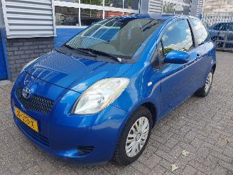 Damaged car Toyota Yaris 1.0 VVTi 2007/2
