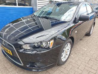 Vaurioauto  passenger cars Mitsubishi Lancer Sportback 1.6 Edition Two 2012/11