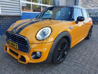 škoda osobní automobily Mini Cooper John cooper works - 1.5 Cooper Serious Business 2017/11