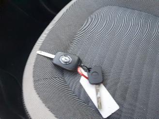 Renault Twingo 1.0 SCe Collection picture 21