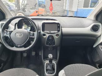 Toyota Yaris 1.0 VVT-i x picture 15