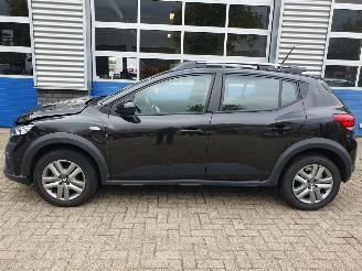 Dacia Sandero Stepway 1.0 TCe 90 Comfort picture 2