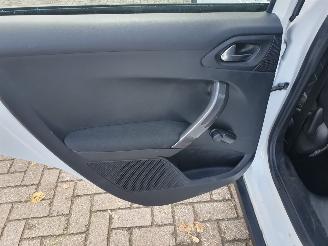 Peugeot 2008 1.2 PureTech Blue Lion picture 24