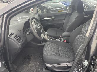 Toyota Auris Toyota Auris 1.8 Full Hybrid Dynamic Business N.A.P NL AUTO DEALER ONDERHOUDEN AUTO picture 8