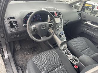 Toyota Auris Toyota Auris 1.8 Full Hybrid Dynamic Business N.A.P NL AUTO DEALER ONDERHOUDEN AUTO picture 9
