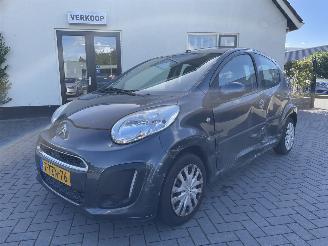 Vaurioauto  passenger cars Citroën C1 1.0 Collection 5.DRS AIRCO LED 2014/6