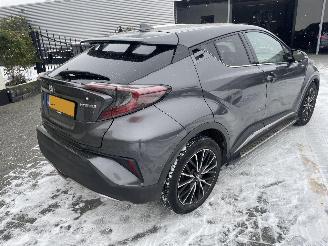 Toyota C-HR 1.8 Hybrid Bi-Tone dealer onderhouden auto prachtig!!! picture 2