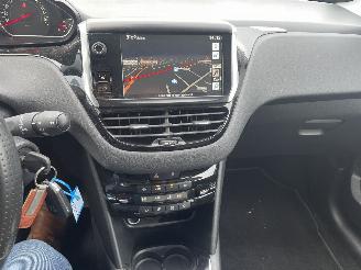 Peugeot 208 1.2 e-VTi Oxygo AUTOMAAT N.A.P PRACHTIG!!! picture 10