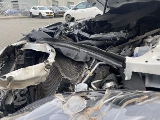 Jaguar F-type 2.0T 301 PK AUTOMAAT picture 16