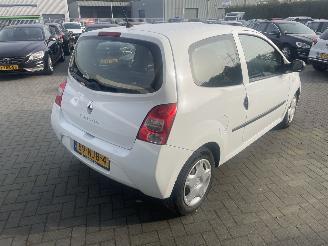 Renault Twingo 1.2-16V Authentique N.A.P PRACHTIG!!! picture 3
