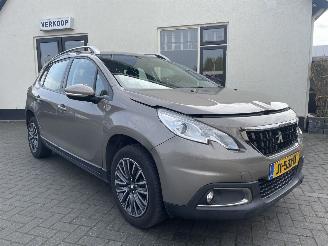 Auto incidentate Peugeot 2008 1.2 PureTech Active AUTOMAAT N.A.P PRACHTIG!!! NL AUTO 2016/6