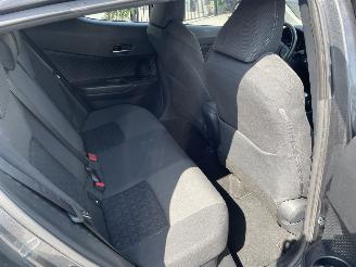 Toyota C-HR 1.8 Hybrid Dynamic N.A.P NL AUTO PRACHTIG!!! picture 15