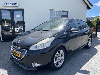 Unfallwagen Peugeot 208 1.4 VTi Allure N.A.P NL AUTO 2012/7