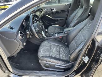 Mercedes Cla-klasse CLA-klasse 180 BlueEFF. Edition N.A.P NL AUTO picture 11