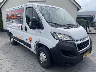 Peugeot Boxer 330 2.2 BlueHDi 140 L1H1 Premium N.A.P NL BUS PRACHTIG!!! picture 1