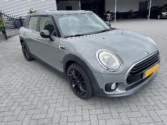 Mini Clubman 1.5 Cooper Chili N.A.P NL AUTO PRACHTIG!!! picture 2