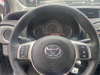 Toyota Yaris 1.3 VVT-i Aspiration AUTOMAAT N.A.P NL AUTO picture 13