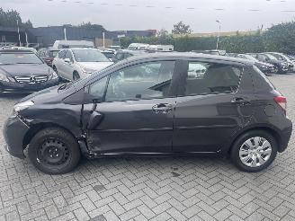 Toyota Yaris 1.3 VVT-i Aspiration AUTOMAAT N.A.P NL AUTO picture 6