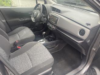 Toyota Yaris 1.3 VVT-i Aspiration AUTOMAAT N.A.P NL AUTO picture 9