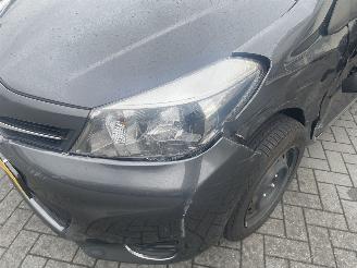 Toyota Yaris 1.3 VVT-i Aspiration AUTOMAAT N.A.P NL AUTO picture 21