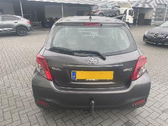 Toyota Yaris 1.3 VVT-i Aspiration AUTOMAAT N.A.P NL AUTO picture 4