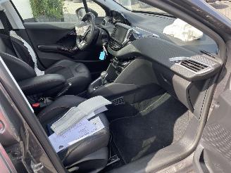 Peugeot 208 1.2 PureTech GT-Line AUTOMAAT PRACHTIG!!! picture 10