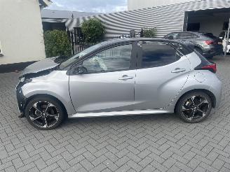 Toyota Yaris 1.5 Hybrid 130 Launch Edition N.A.P NL AUTO PRACHTIG!!! picture 2