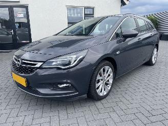 Schadeauto Opel Astra SPORTS TOURER 1.0 Edition N.A.P NL AUTO PRACHTIG!!! 2016/10