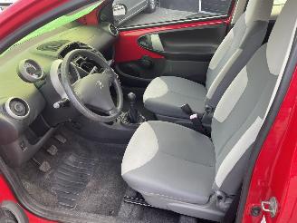 Peugeot 107 1.0 Première AIRCO picture 5