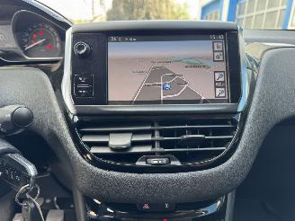 Peugeot 208 1.6 VTI  ALLURE picture 22