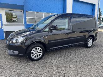 krockskadad bil bedrijf Volkswagen Caddy 1.6 TDI  MAXI 2010/11