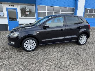 krockskadad bil auto Volkswagen Polo 1.2 TSI  COMFORTLINE 2013/2
