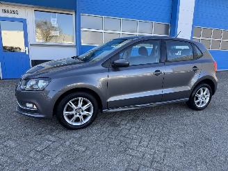 krockskadad bil auto Volkswagen Polo 1.2 TSI  COMFORTLINE 2015/2