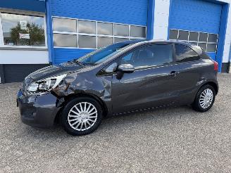 Coche accidentado Kia Rio 1.2 CVVT  SUPER PACK 2012/5