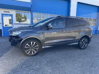 škoda osobní automobily Ford Kuga 1.5 AUTOMAAT  AWD  ST-LINE 2017/10
