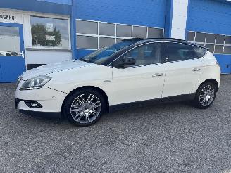 škoda osobní automobily Lancia Delta 1.8-16V  AUTOMAAT  FULL OPTION 2010/1