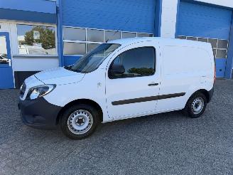 krockskadad bil auto Mercedes Citan 108 CDI 2018/11