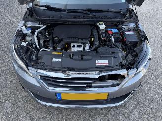 Peugeot 308 1.2 E-THP  ALLURE picture 13
