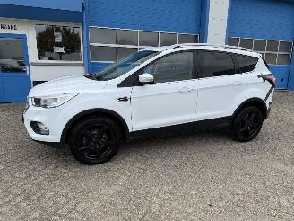 Coche accidentado Ford Kuga 1.5  Trend 2017/12