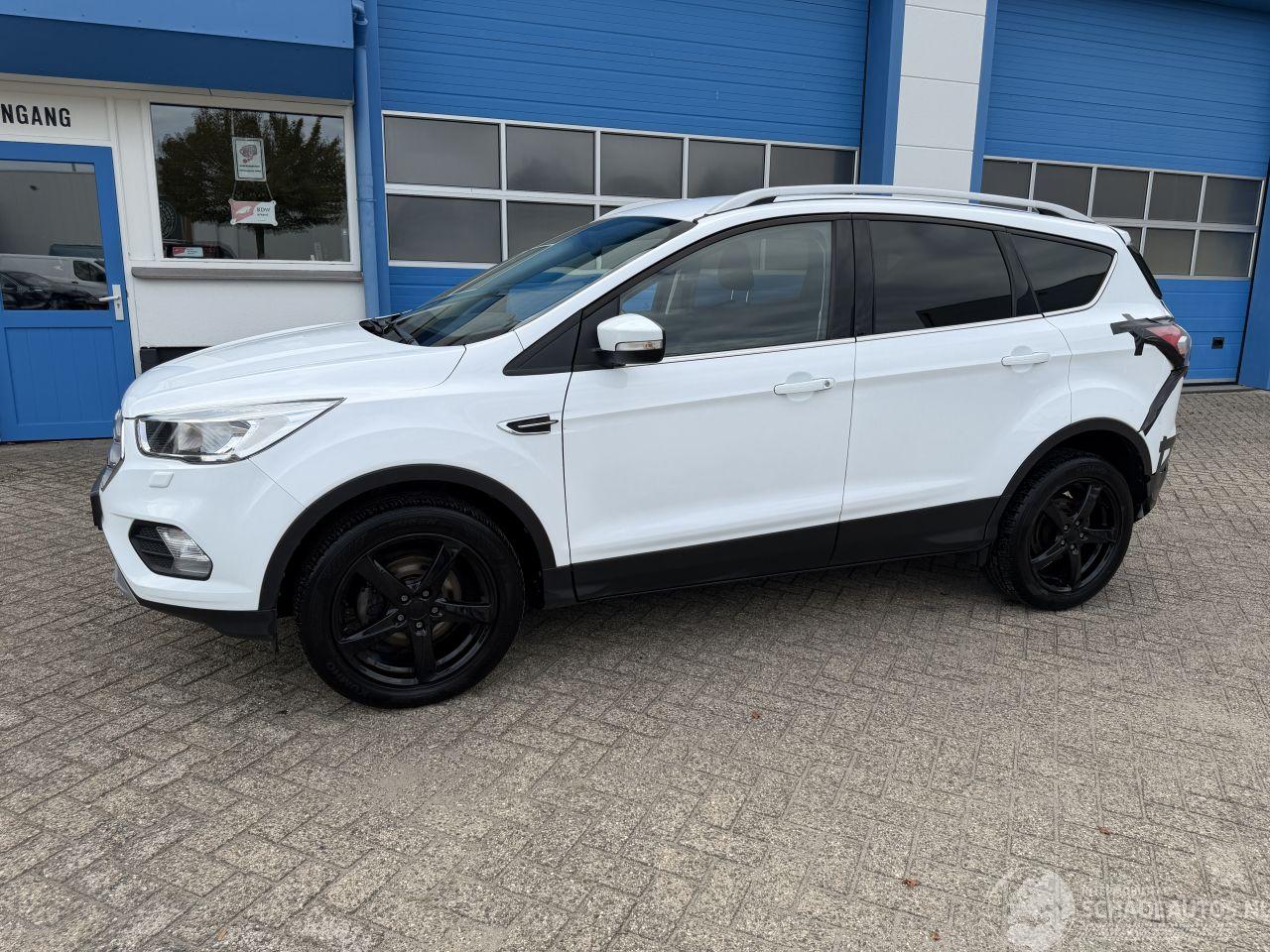 Ford Kuga 1.5  Trend