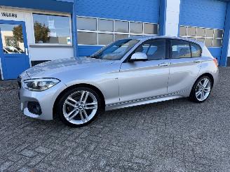 skadebil auto BMW 1-serie 118i  AUTOMAAT M-Sport 2015/10