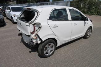 Kia Picanto 1.0 5-drs airco picture 3