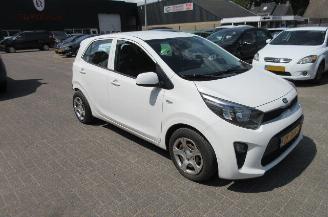 Kia Picanto 1.0 5-drs airco picture 2